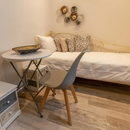 Naxos Enjoy Aparthotel 3*