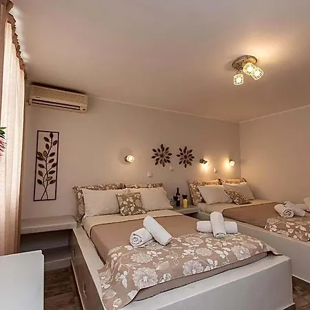 Naxos Enjoy Aparthotel 4*